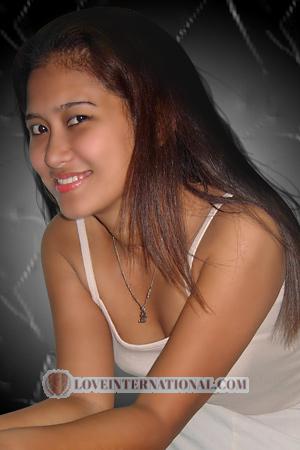 105671 - Lovelie Edad: 25 - Filipinas