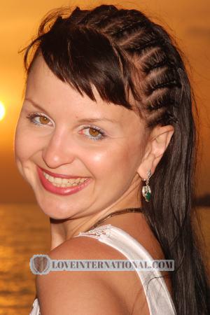 110171 - Irina Edad: 35 - Russia