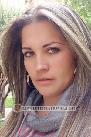 152050 - Claudia Edad: 42 - Colombia