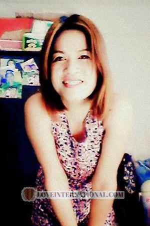 157033 - Chanitha Edad: 45 - Tailandia