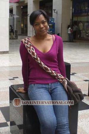 157150 - Maria Claudia Edad: 47 - Colombia