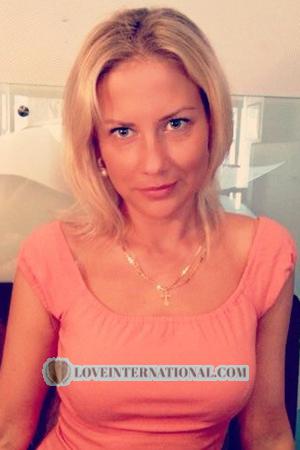 Rusia women