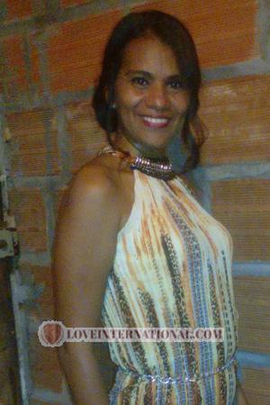 163098 - Zandra Edad: 47 - Colombia