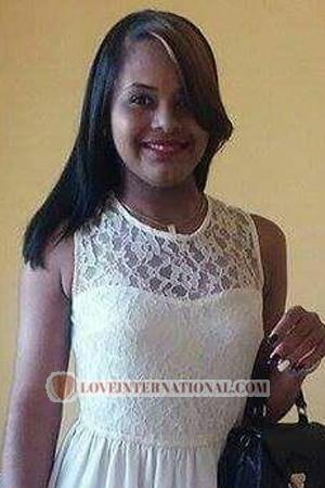 170007 - Lusi Edad: 27 - Dominican Republic