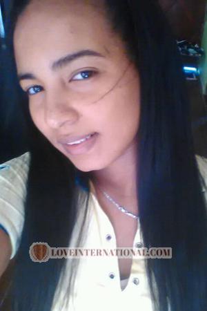 171057 - Jenifer Edad: 29 - Colombia
