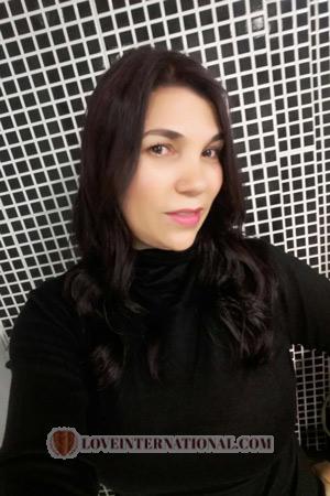 176033 - Adriana Edad: 46 - Colombia