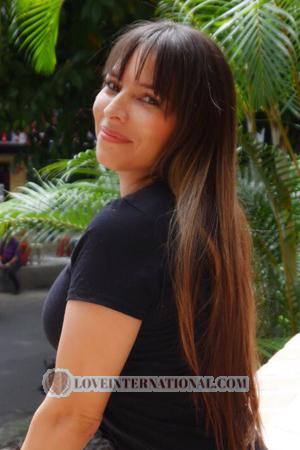 180790 - Eucaris Edad: 42 - Colombia
