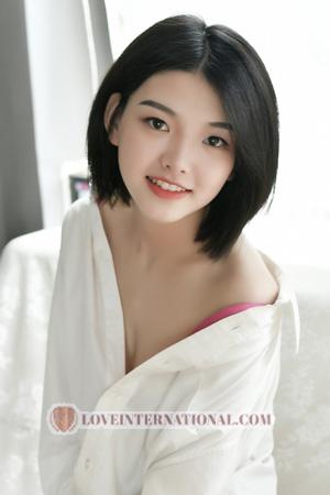 183960 - Yi Edad: 26 - China