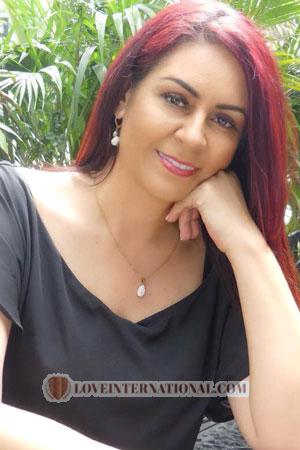 185162 - Clara Edad: 52 - Colombia