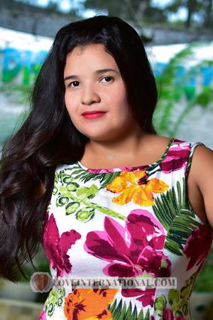 185315 - Liseth Edad: 35 - Colombia