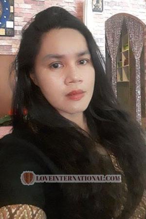 185342 - Sakunrat Edad: 45 - Tailandia