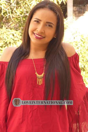 185553 - Kelly Edad: 33 - Colombia