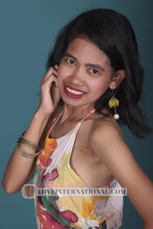 185746 - Irene Edad: 37 - Filipinas