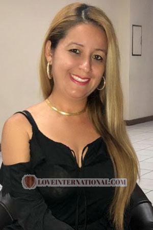 186679 - Doris Edad: 43 - Costa Rica