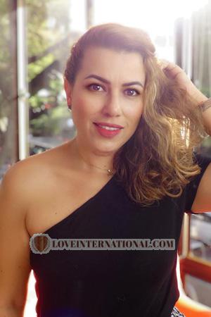 190289 - Angela Edad: 48 - Colombia