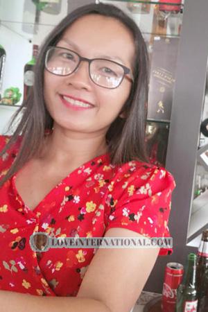 190487 - Jarunee Edad: 45 - Tailandia