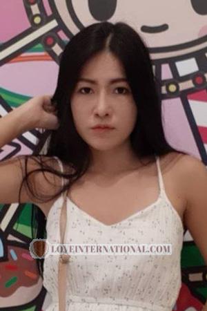 190625 - Natchalita Edad: 29 - Tailandia