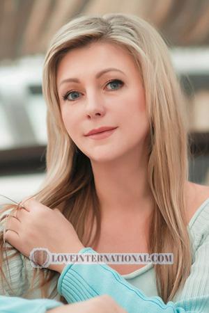 193097 - Julia Edad: 59 - Ucrania