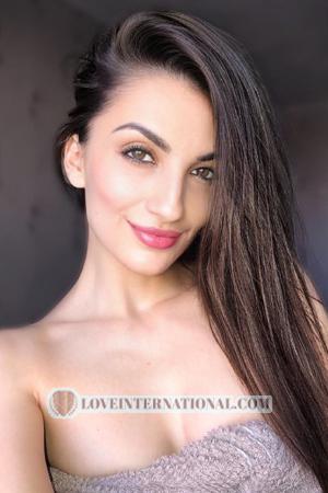 196244 - Kristina Edad: 32 - Ucrania