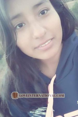 197886 - Lizeth Edad: 24 - Bolivia