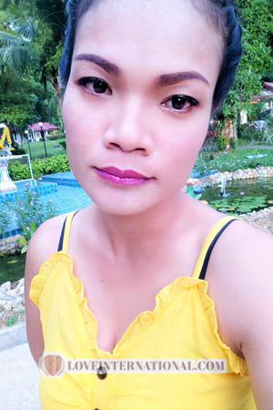 200695 - Thipprapha Edad: 42 - Tailandia