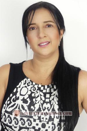 202982 - Nidia Edad: 45 - Colombia