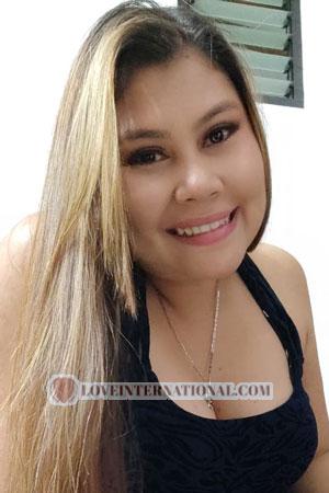 205244 - Daniela Edad: 29 - Colombia