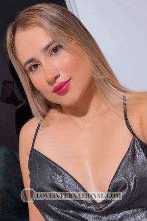 208183 - Shirly Edad: 25 - Colombia