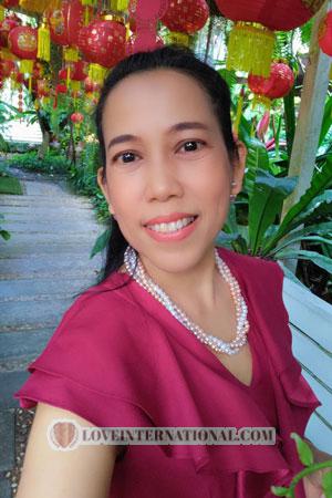 208631 - Jariya Edad: 54 - Tailandia