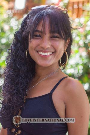 209947 - Yina Edad: 33 - Colombia