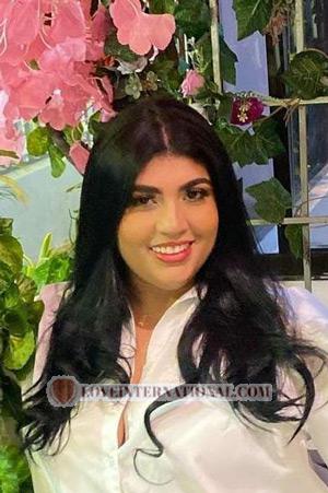 210695 - Andrea Edad: 28 - Colombia