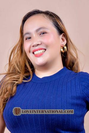 210758 - Junalyn Edad: 32 - Filipinas