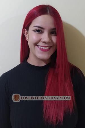 210914 - Laura Edad: 26 - Colombia