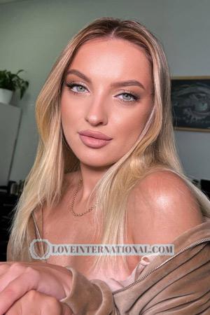 211227 - Diana Edad: 25 - Ucrania