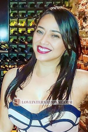 211249 - Daniela Edad: 42 - Colombia
