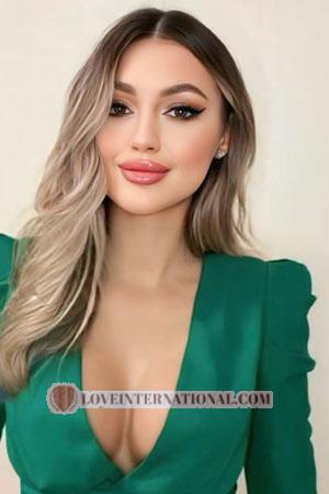 211433 - Maria-Madalina Edad: 31 - Rumania
