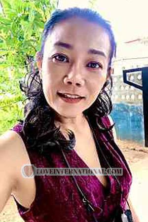 211591 - Araya Edad: 53 - Tailandia