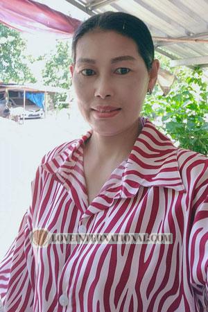211659 - Jirawan Edad: 51 - Tailandia
