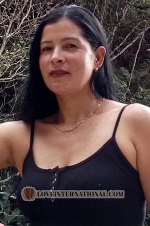 212325 - Migdalia Edad: 39 - Colombia