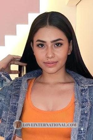 212760 - Estefania Edad: 21 - Colombia