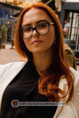 212957 - Oleksandra Edad: 22 - Polonia
