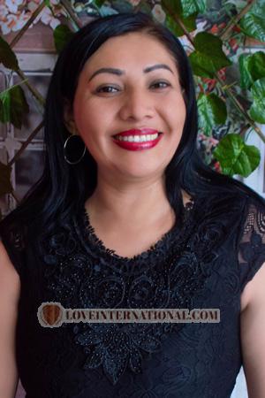 213006 - Alicia Edad: 45 - Perú