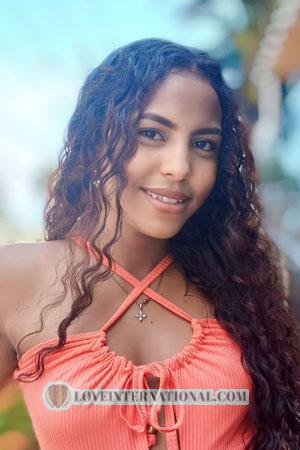 213877 - Martha Edad: 20 - Colombia