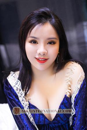 214940 - Tammy Edad: 24 - China