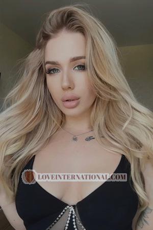 215316 - Oleksandra Edad: 23 - Ucrania