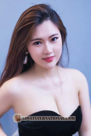 216180 - Tiffany Edad: 29 - China