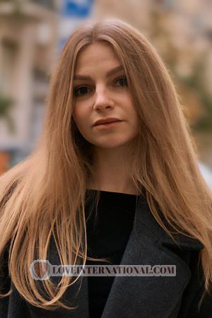 217631 - Yuliya Edad: 27 - Ucrania