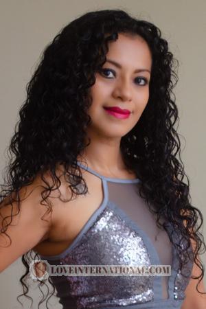 Ladies of Perú
