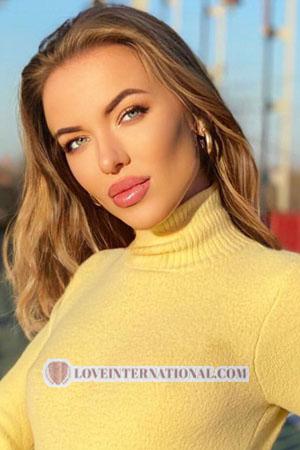 218109 - Alexandra Edad: 28 - Ucrania
