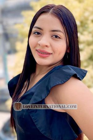 218653 - Camila Edad: 19 - Colombia